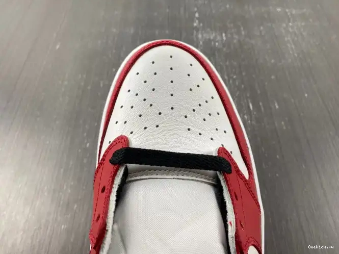One Kick Air Chicago Retro 1 705329-600 Low Jordan 0621